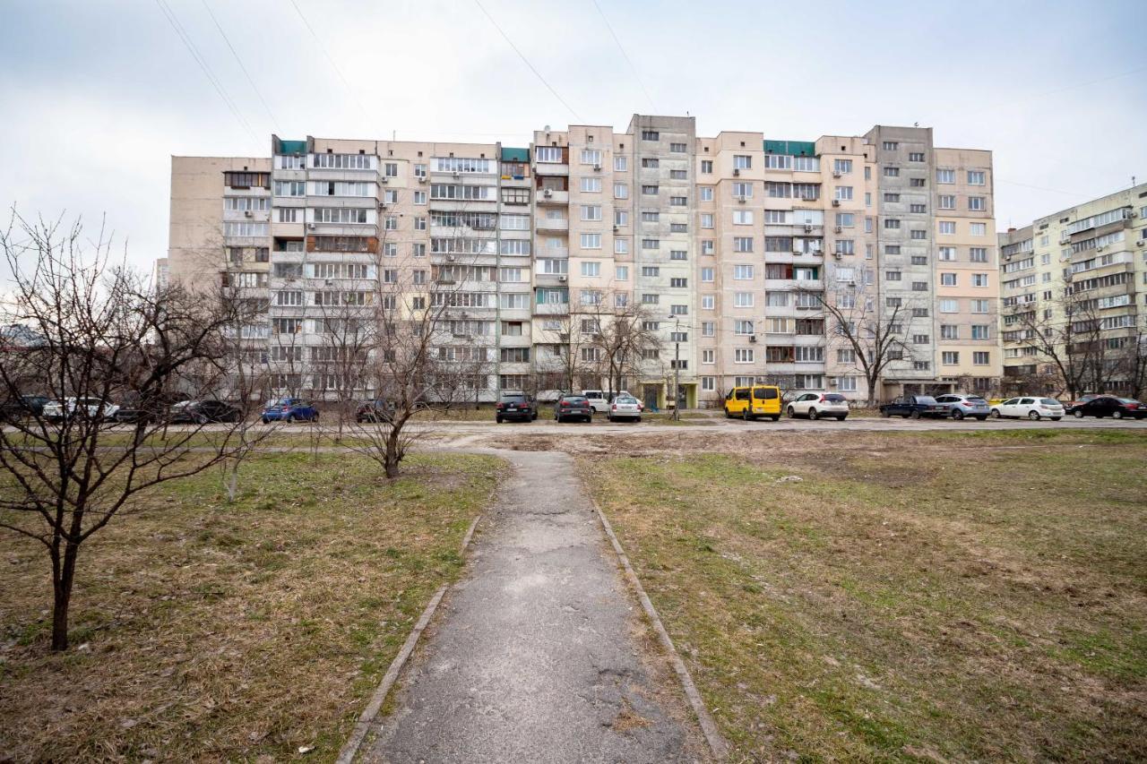 Kvartirkoff Na Geroev Dnepra 36 B Kiev Luaran gambar
